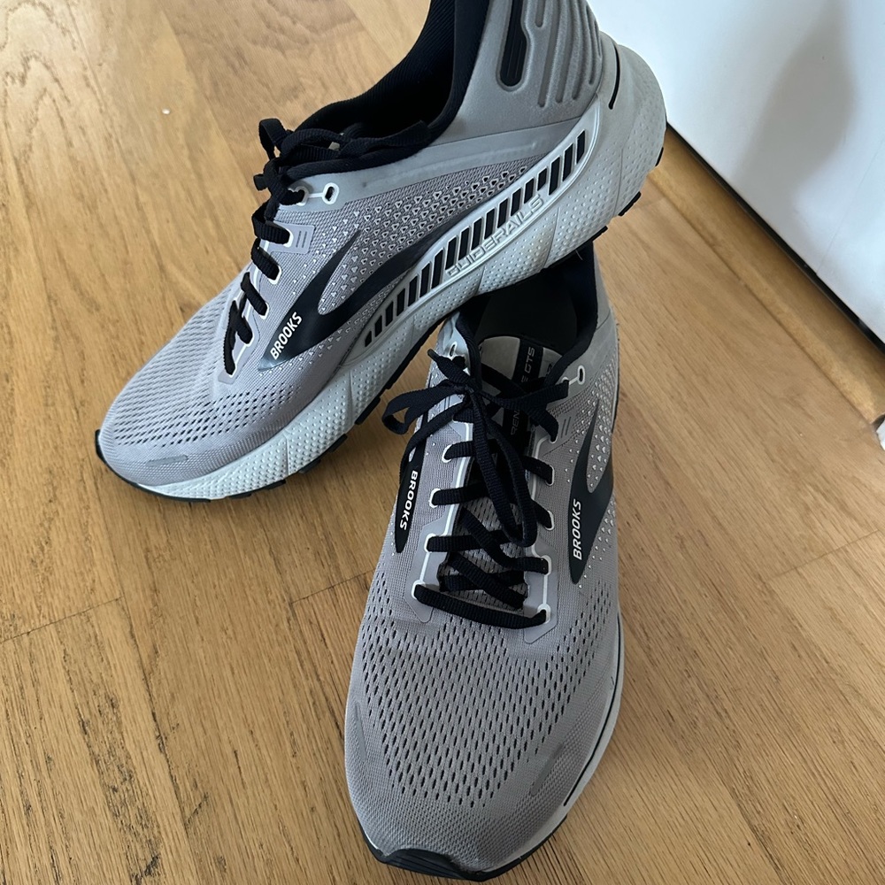 Brooks Adrenaline 22 men’s size 14